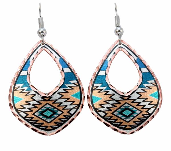 Wear Native earrings with colorful highlights will make you feel intelligent