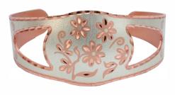 Silver background floral bracelet, not only pretty but also fun to wear