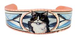 Buy black and white cat bracelet will evoke everyone's admiration