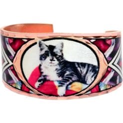 Sitting cat rings, Art jewelry rings designed by Lynn Bean