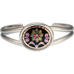 Unique flower wire bracelet will make a great gift solution