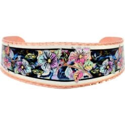 This colorful flower bracelet will make you feel special and unique
