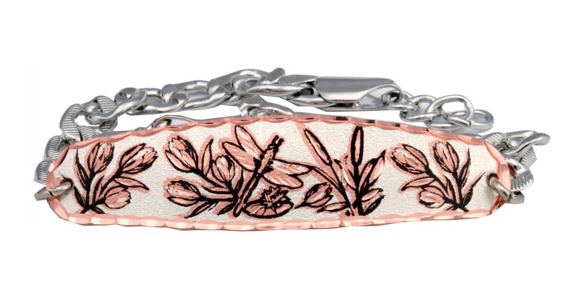 Buy gorgeous dragonfly chain bracelets handmade by skilled artisans to accentuate your fashion style Buy gorgeous dragonfly chain bracelets handmade by skilled artisans to accentuate your fashion style
