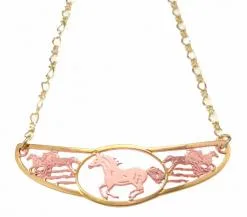 Treat yourself to effortlessly stylish horse choker created in western style