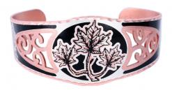 Show off your love for nature by wearing this delightful filigree handmade maple leaves bracelets