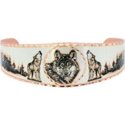 Wolf bracelet, not only pretty but also fun to wear