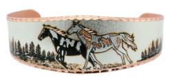 Show off your western fashion style by wearing this attractive spotted wild horses bracelet