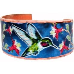 Show how much you love nature by wearing this fabulous hummingbird rings