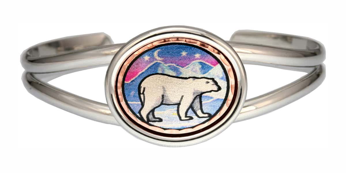 Colorful polar bear wire bracelet is the perfect choice for you! Colorful polar bear wire bracelet is the perfect choice for you!